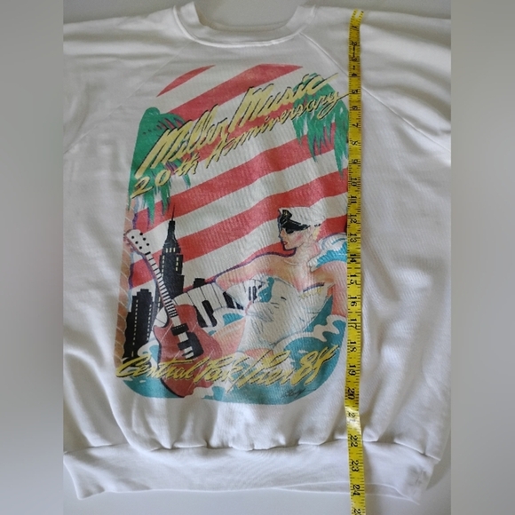 Miller Music 20th Anniversary Pier 84 Concert Vintage 1980's Sweatshirt Size Med - Picture 15 of 16